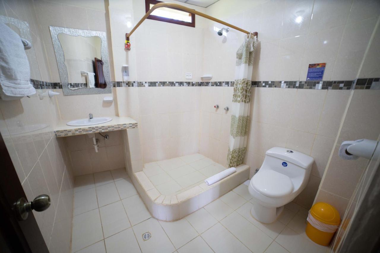 Hostal Gladismar Пуерто Виламил Екстериор снимка